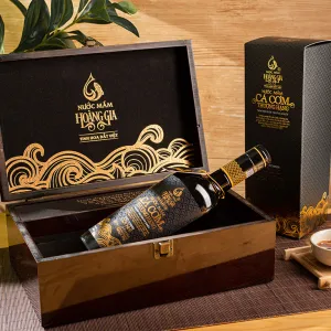 anchovy first press fish sauce 750ml, wooden box, anchovy fish sauce, binh thuan specialty, specialty gift, premium dipping sauce