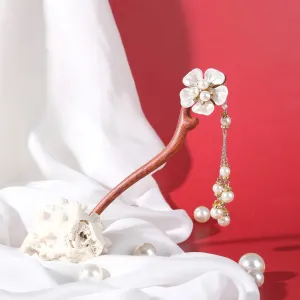 5 petal flowers dangle wooden hair stick, feminine patterns, elegant hair accessory, graceful beauty, captivating appearance