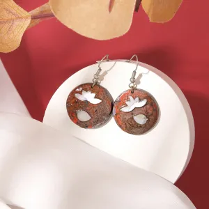 small round earrings with lacquered pattern, unique accessory, natural material, edgy and liberated style, gift for girlfriend