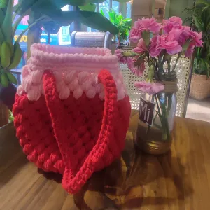 red crochet handbag, sweet and cute color combination, spacious bag form, unique accessory, a gift for feminine girls