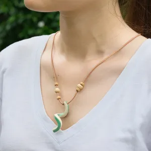dây chuyền dong dỏng, mặt dây chuyền bằng gốm, dáng uốn lượng độc đáo, phụ kiện độc lạ, quà tặng cho người phá cách