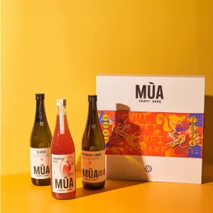 Mùa Craft Sake Gift Box, Set Of 3 Sake Bottles In Different Flavors (Classic, Pineapple Chili, Passionfruit Cubeb), Unique & Flavorful Sake Experience