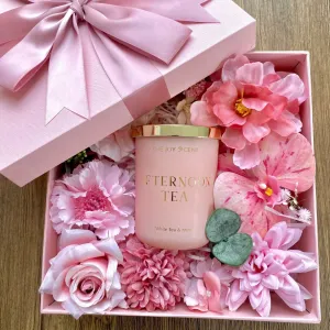 Floral Whisper Gift Box, Dried Flowers And Scented Candles, October 20th Gift Box, 20 x 20cm, Bloom In Collection, Elegant Boxes, Women's Day Gifts