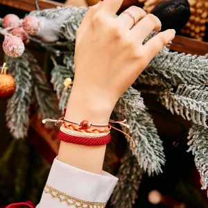 Celebrate the season with the "Friendship" Christmas Knitted Bracelet Set—a collection of 4 artistic wool bracelets, each a handmade accessory perfect as a unique Christmas gift for friends!