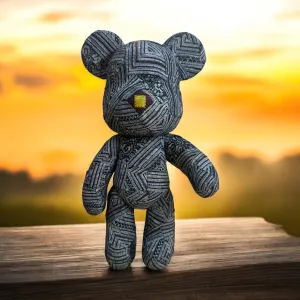 Eco-friendly and culturally rich, our Brocade Bearbrick is a handmade decoration, recycled from H'mong costumes, ideal as a unique birthday gift.