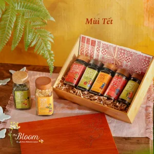 Gửi trọn hương vị Việt  với hộp quà Mùi Tết, mang theo những tinh hoa gia vị hay các tuyệt tác hàng thủ công Việt Nam, lý tưởng để làm món quà tết cao cấp cho đối tác hay người thân yêu