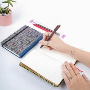 sổ thổ cẩm, bìa sổ bọc vải độc đáo, bìa sổ cứng, hoạ tiết thổ cẩm ấn tượng, dễ dàng tạo ghi chú, thiết kế chắc chắn