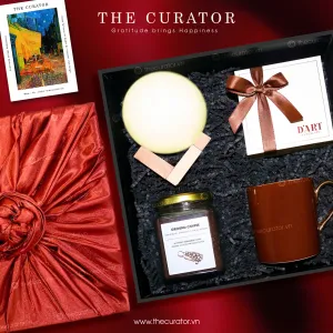 The "Sweet & Sound" Gift Set, filled with love and happiness, includes a gift box with coffee, a night light, a ceramic mug, and chocolate, making it a unique corporate gift box perfect for spreading joy and warmth