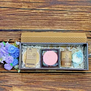 The "Sea Scent" Gift Set is the perfect March 8th gift for her, combining beauty care products and a scented candle to create a serene escape, soothing a relaxed soul and making it a thoughtful Women's Day gift box