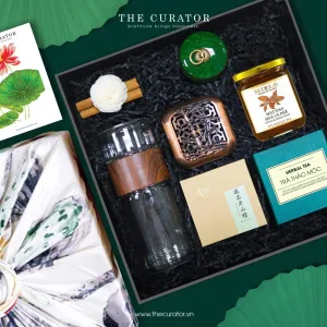 The "Zen Wellness Treatment" Gift Set brings serenity with a tumbler & agarwood gift box and a tea & honey set - a perfect health gift and unique gift for her