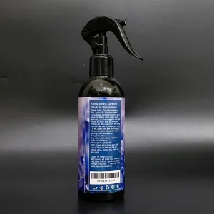 Chai Xịt Thơm Phòng Hương Lavender 200ml mang đến hương thơm ngọt ngào, thanh lịch, giúp không gian luôn tươi mới. Sản phẩm đa năng, có thể dùng để khử mùi vải, xịt tủ quần áo, mang lại sự dễ chịu và thư giãn