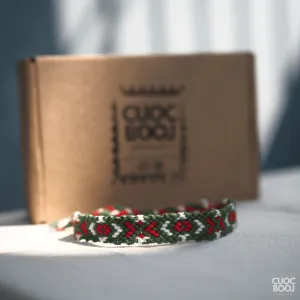 Add a playful pop to any outfit with this Festive Color Bracelet, featuring joyful details and vintage charm—an exquisite handmade unisex accessory that makes a thoughtful birthday gift for her or a sweet gift for your girlfriend.