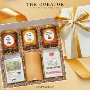 Authentic Taste" Gift Box – a specialty Vietnamese gift that sends love through original flavors, featuring a coffee gift set with a bamboo cup, tea, and nuts for a truly memorable experience