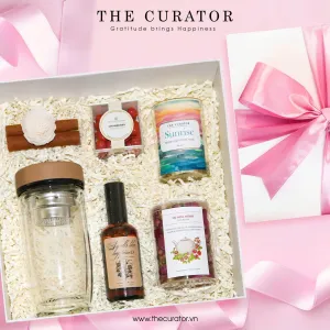 The "Serenity" Gift Box is the perfect way to make her feel your love, featuring a relaxing set of fragrance products that make it an ideal gift for your girlfriend or a thoughtful birthday gift for women