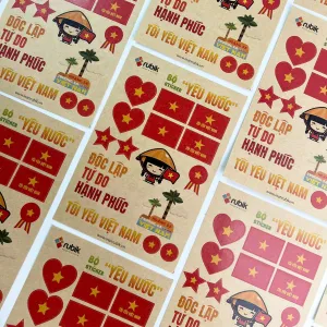The "Love Vietnam" Sticker Set features 30 exclusive kraft paper stickers — a charming Vietnamese souvenir that lets you carry your love for Vietnam everywhere, perfect for notebooks, journals, or thoughtful gifting