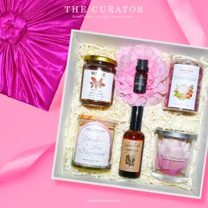 Hộp quà "Beauty Time" với những phút giây yêu thương tràn ngập, set quà cho nữ cao cấp gồm mật ong cùng trà và quà tặng hương thơm làm quà sinh nhật cho nữ hoàn hảo.