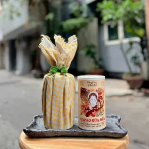 Quà tặng cacao HeyDay sữa dừa 350g với hương vị khó quên như yêu thương khó tả, lọ cacao mix vị quấn khăn rằn độc đáo là đặc sản Việt Nam ý nghĩa.
