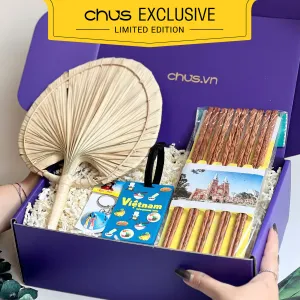 A Glimpse of Vietnam gift box captures the essence and warmth of Vietnamese culture through an exclusive souvenir set featuring elegant handcrafted items perfect for foreign friends.