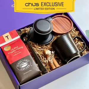 Vietnam Black coffee gift box delivers deep and rich flavors through specialty Vietnamese coffee paired with professional brewing equipment, making an exclusive corporate gift and authentic Vietnamese souvenir