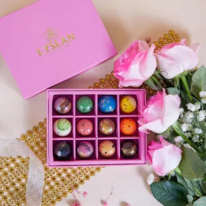 12-piece bonbon chocolate box with unique Vietnamese recipe, specialty chocolate featuring natural ingredients and special flavors as gifts for foreigners