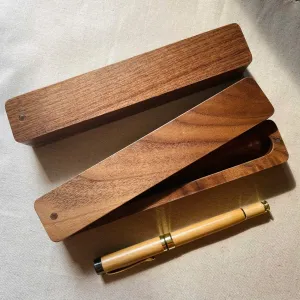 bút gỗ phong khắc tên kèm hộp, thiết kế ấn tượng, sự tỉ mỉ trong từng chi tiết, phù hợp với nhiều nhu cầu sử dụng, chế tác tinh xảo