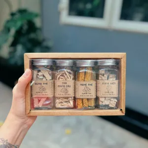 Set quà 4 hũ thảo mộc gừng nghệ cùng trà mãng cầu đủ đầy hương vị yêu thương, hũ thủy tinh tiện lợi quà tặng đặc sản Việt Nam set quà sức khỏe