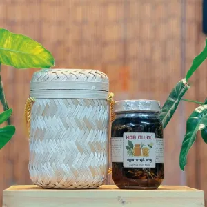 Set quà hoa đu đủ mật ong 400ml trong hộp tre, mang đến sự chăm sóc ngọt ngào từ thành phần tự nhiên, quà tặng đặc sản Việt Nam tinh tế cho mọi dịp