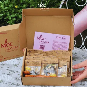 Mộc Trà Thanh Can là sự kết hợp 6 loại thảo mộc tự nhiên, giúp thanh lọc cơ thể, hỗ trợ mát gan, giải nhiệt hiệu quả và là món quà chăm sóc sức khỏe tinh tế dành cho phụ nữ.