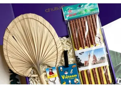 35+ Vietnamese Souvenirs by Product Type: Authentic & Elegant