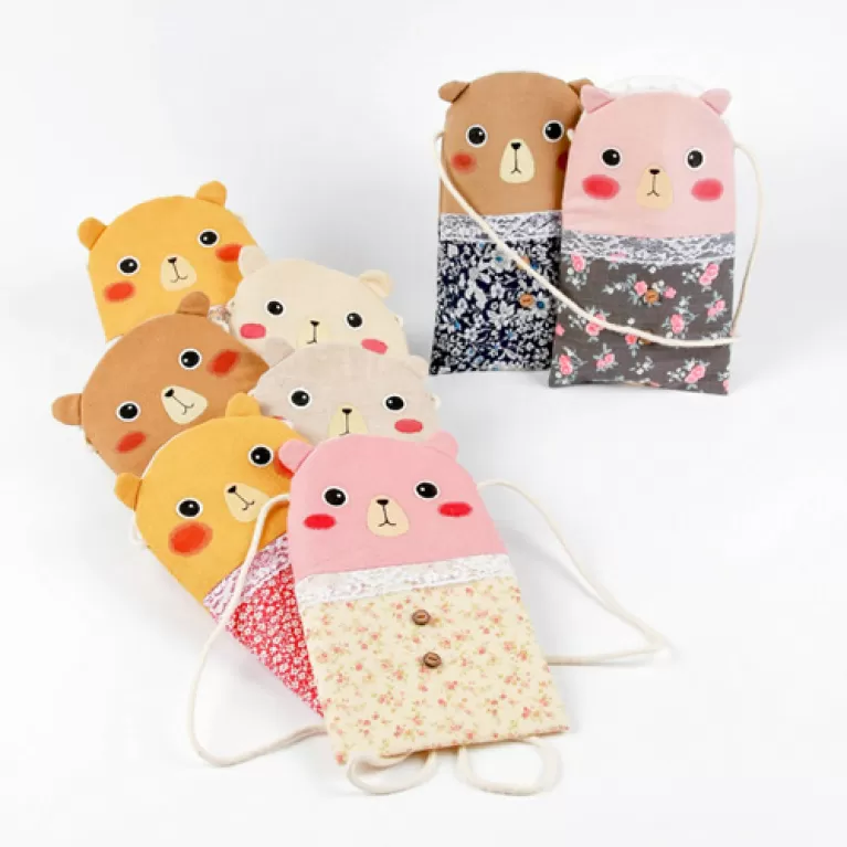 túi đeo vai vẽ tay hình gấu, kattie handmade, chus