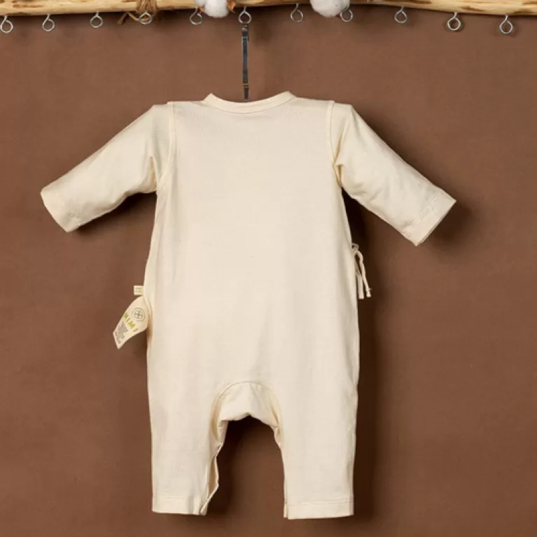organic cotton baby bodysuit, made of breathable cotton fabric, safe for sensitive baby skin, lovely gift for babies