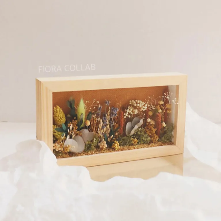 dried flowers rectangle & hexagonal wooden frame, meticulously arranged dried flowers, small garden full of flowers, decorative picturedried flowers rectangle & hexagonal wooden frame, meticulously arranged dried flowers, small garden full of flowers, decorative picture