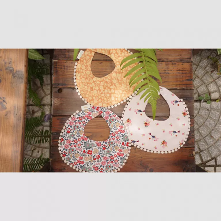 y2 round bibs, linen & cotton, excellent absorbency, cute and practical accessory, reversible design