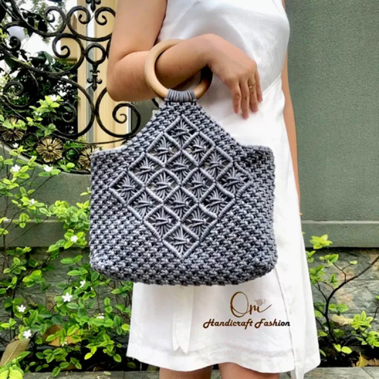 grey-blue macrame bag with wooden handle, diamond-shaped pattern, neutral gray tone, easy to match with any outfit