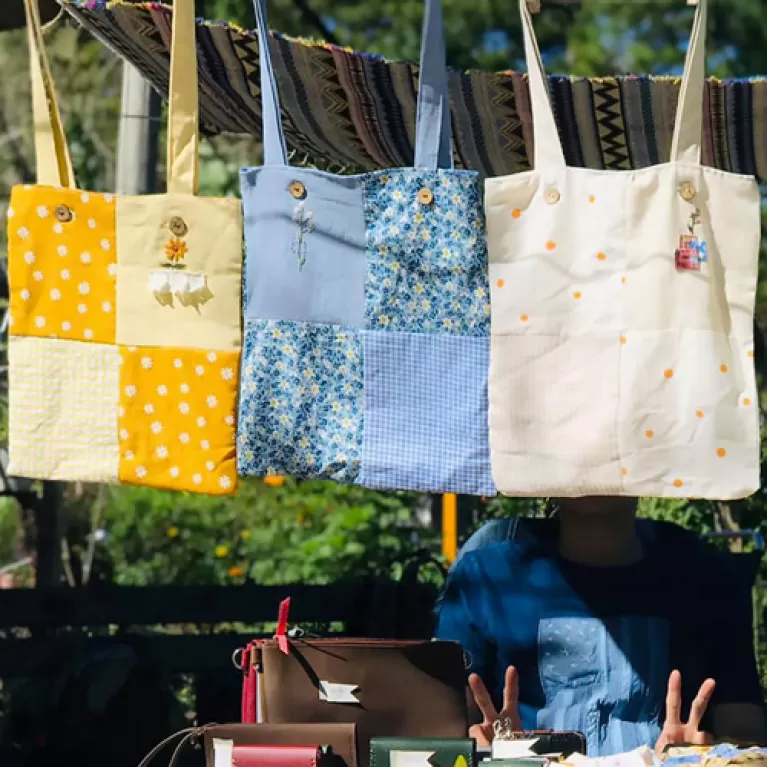 Túi Tote Vải Thêu Thủ Công, Túi Tote Nữ Handmade, Túi Xách Thêu Tay Phong Cách Nhẹ Nhàng Trẻ Trung