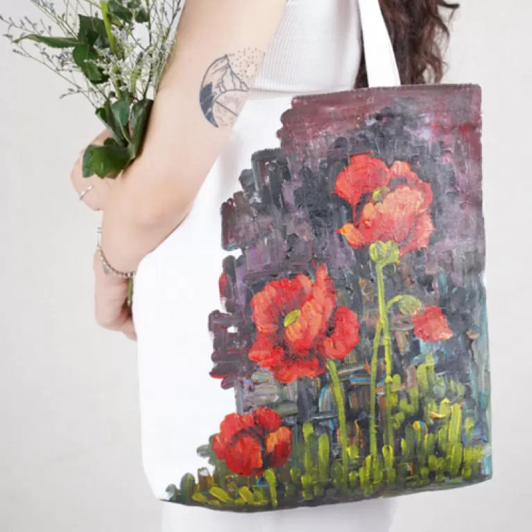 túi tote vẽ tay hoa poppy đỏ, túi tote handmade, chất liệu sợi cotton tổng hợp, họa tiết vẽ tay bền đẹp không sợ phai