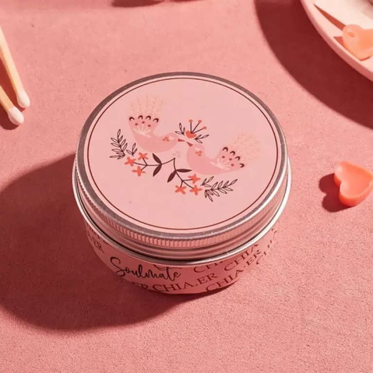 Nến Thơm “Falling In Love”, Nến Thơm Sáp Đậu Nành Hũ Thiếc 80Gr, Bản Tình Ca Hương Thơm Đánh Thức Trái Tim, Món Quà Ý Nghĩa Cho Cho Lễ Tình Nhân