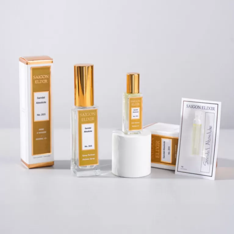 sandal absolute perfume, agarwood scent, handcrafted perfume, elegant vanilla scent, exquisite fragrance, seductive
