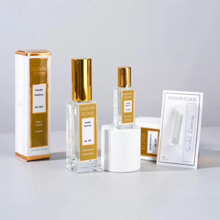 sandal essence perfume, unisex fragrance perfume, sandalwood scent, delicate fragrance, captivating, perfect gift for lovers