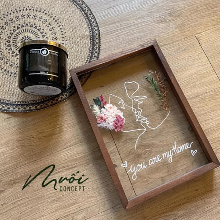 khung tranh ép hoa khô kissing line, nhiều lựa chọn về kích thước, khung tranh chắc chắn, độ bền cao, trang trí nhà cửa
