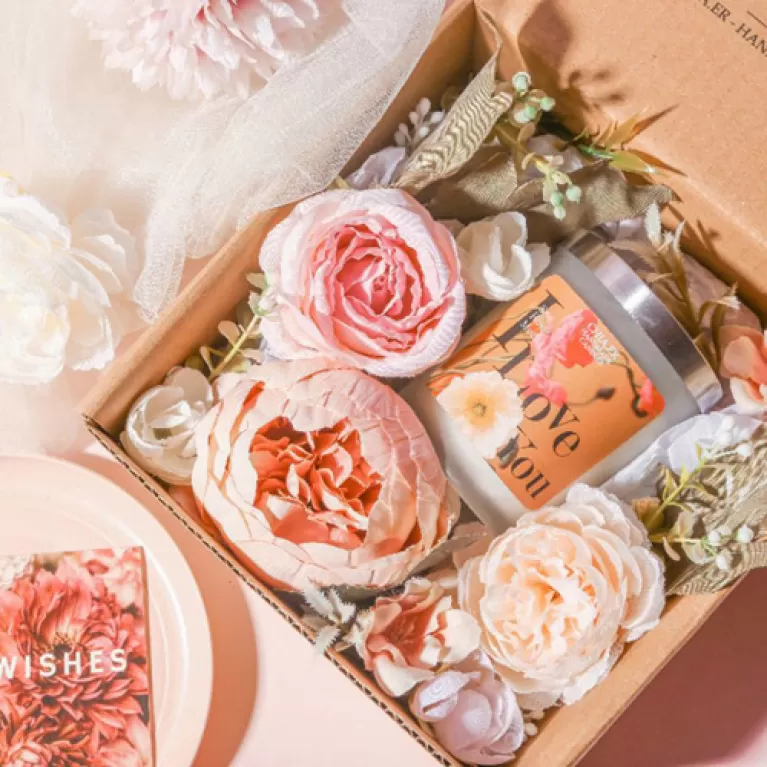 "For My Beloved" Scented Candle And Flower Gift Set, Love & Gratitude Gift Box, Valentine Gifts, Meaningful Gift For Her In Any Occasions