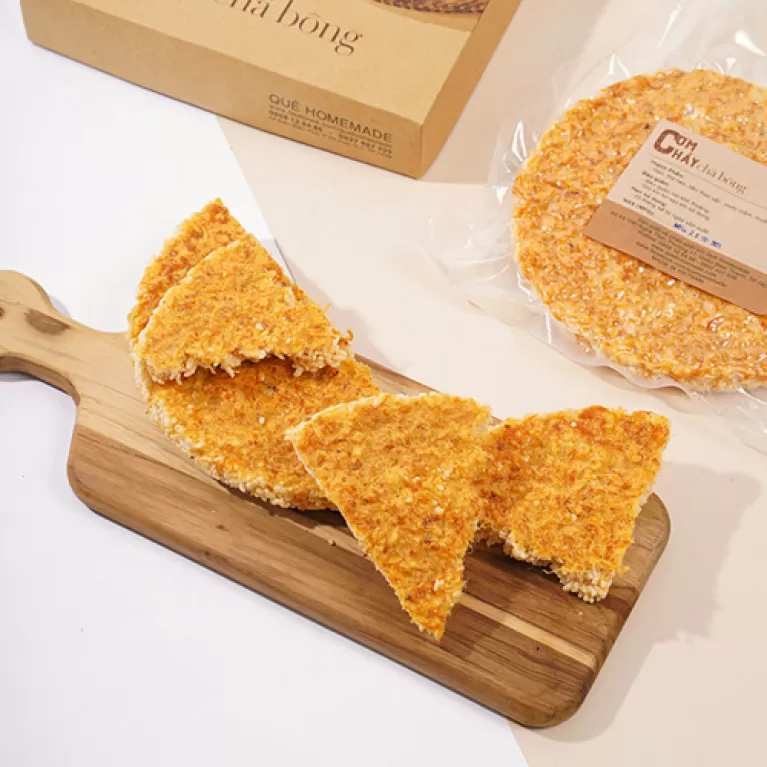 scorched rice topped pork floss, saigon specialty, vacuum-packed rice cracker, crispy and fragrant snack, traditional cuisine