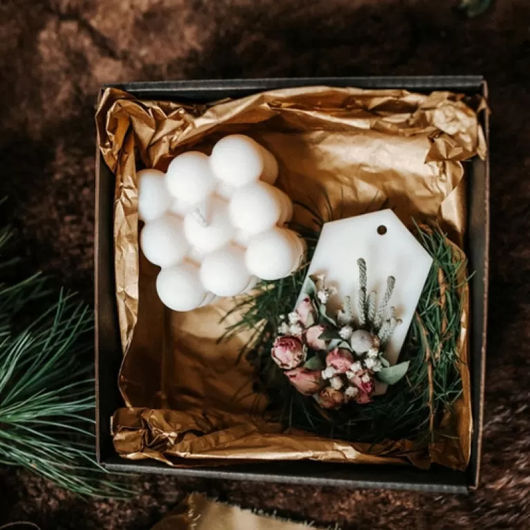 hộp quà tặng nến bong bóng & sáp thơm, calla floral, chus