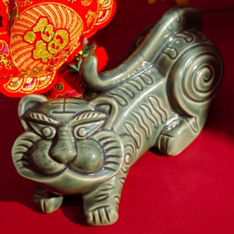 tượng gốm sứ hổ nhâm dần, con đực màu xanh lam, hceramic, chus