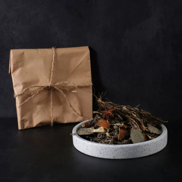 herbal smudging pack, natural ingredients, handcrafted cultivation, comprehensive therapeutic solution, energy rejuvenation support