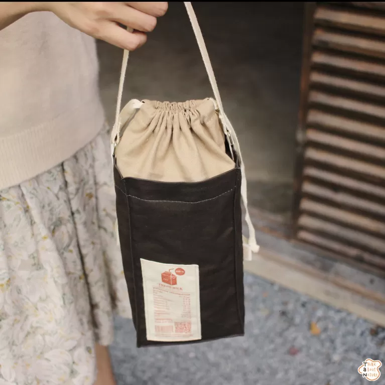 túi vải đựng bình nước milkbox, chất liệu kaki dày dặn, thiết kế tiện lợi, màu sắc đa dạng, bảo vệ bình khỏi va đập