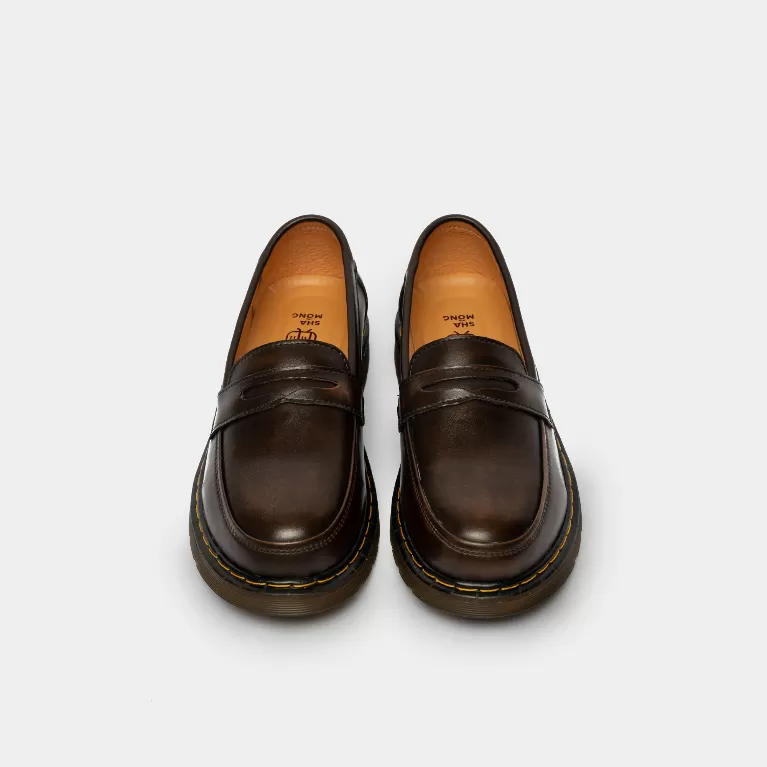 genuine leather moca loafers, genuine leather moca loafer, flat sole moca loafer, office leather shoes, embossed leather shoes