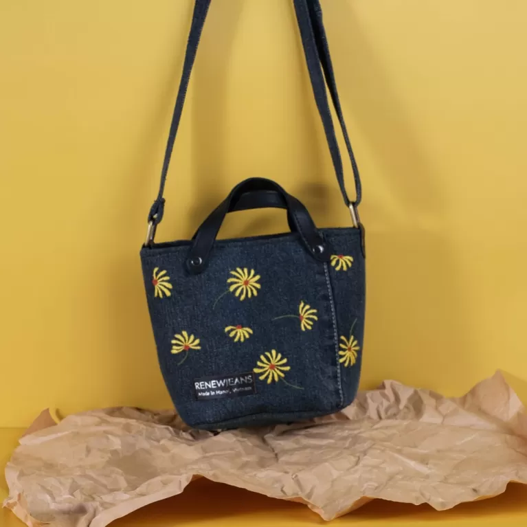 2-sided floral embroidery denim bucket bag from recycled jeans, size 21, recycled material, meticulous craftsmanship, sustainable product