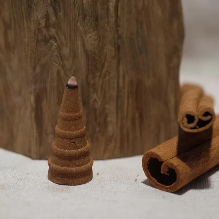 cinnamon cone incense, natural fragrance, cleanses living space, attracts positive energy, safe to use