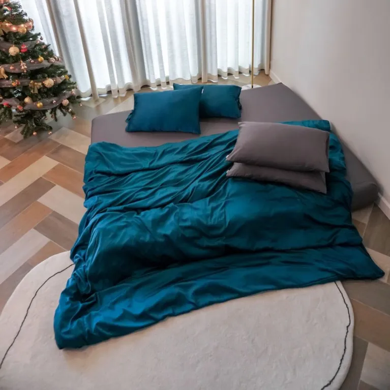 silk bed sheet for mattress under 23cm thick, silk bedspread set, satin bedsheet, silk bedspread made of silk thread